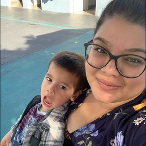 Meet your Posher, Laura